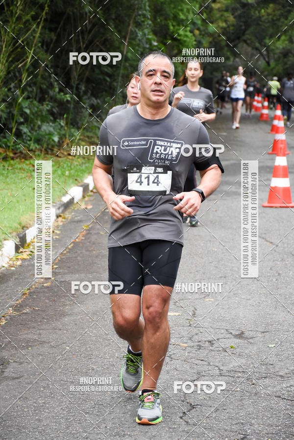 Buy your photos of the eventSantander Track & Field Run Series - Plaza Sul - Jardim Botnico on Fotop