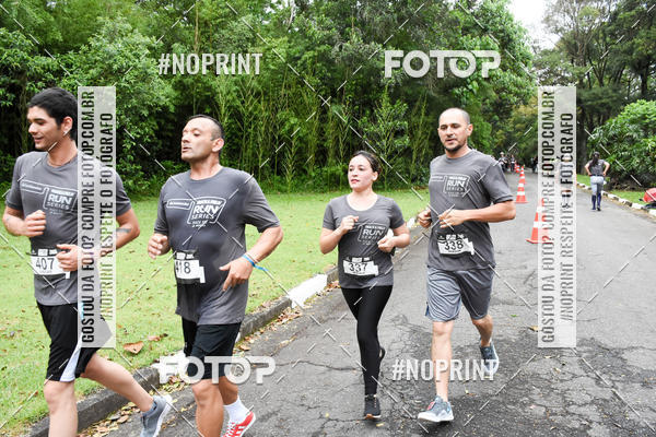 Buy your photos of the eventSantander Track & Field Run Series - Plaza Sul - Jardim Bot�nico on Fotop