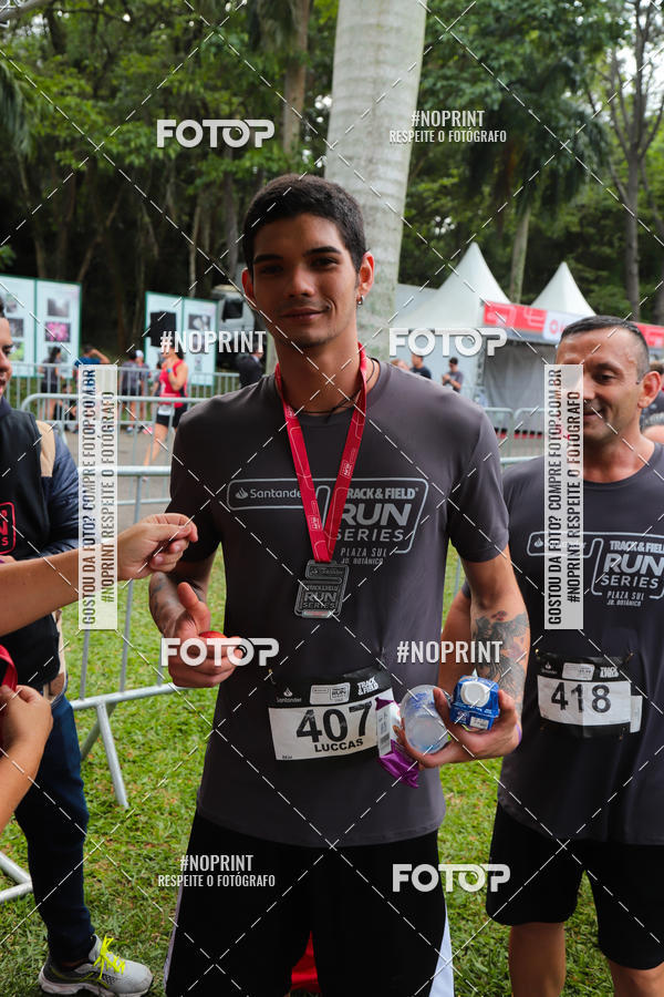 Compre as suas fotos do eventoSantander Track & Field Run Series - Plaza Sul - Jardim Botnico no Fotop