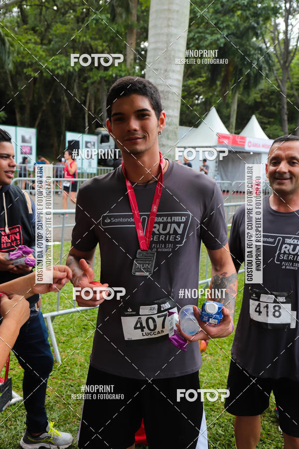 Compre as suas fotos do eventoSantander Track & Field Run Series - Plaza Sul - Jardim Botnico no Fotop