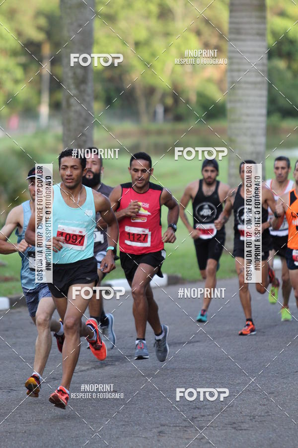 Buy your photos of the eventSantander Track & Field Run Series - Plaza Sul - Jardim Bot�nico on Fotop