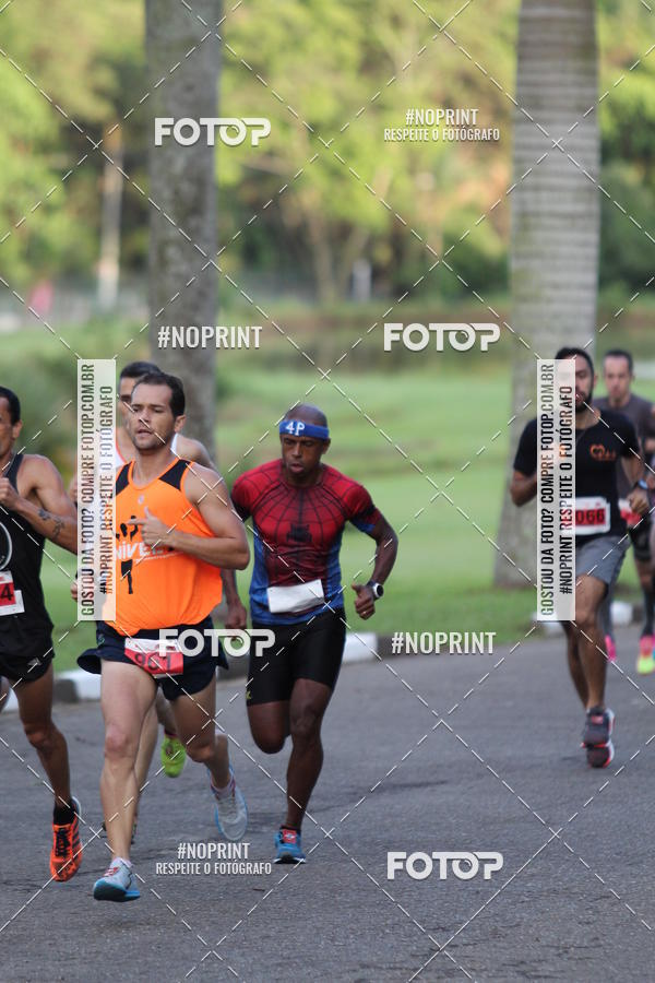 Buy your photos of the eventSantander Track & Field Run Series - Plaza Sul - Jardim Bot�nico on Fotop