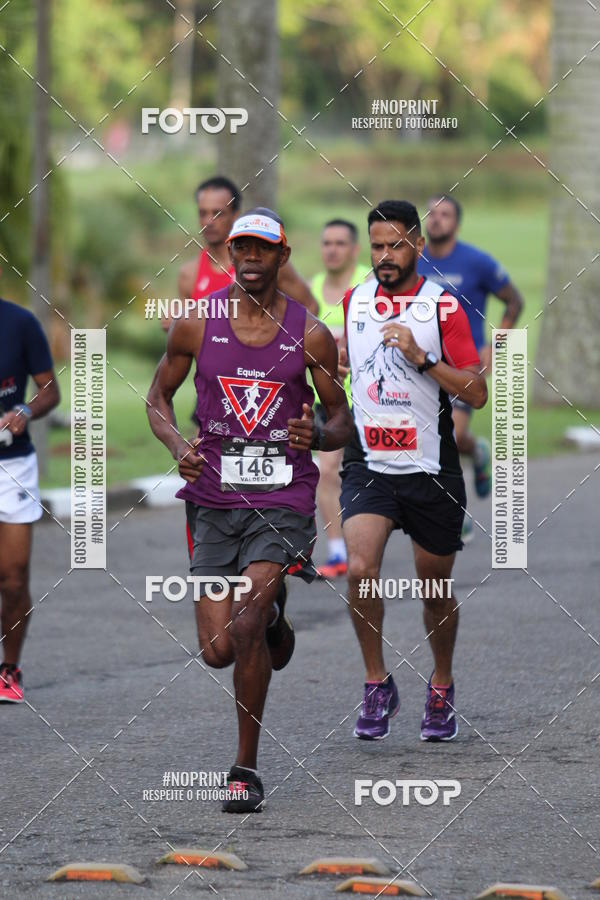Buy your photos of the eventSantander Track & Field Run Series - Plaza Sul - Jardim Bot�nico on Fotop