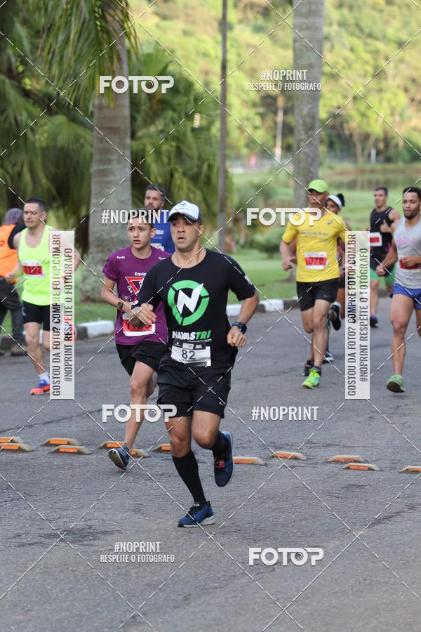 Buy your photos of the eventSantander Track & Field Run Series - Plaza Sul - Jardim Bot�nico on Fotop
