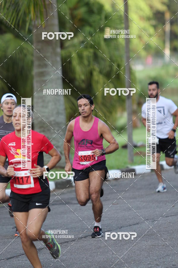 Buy your photos of the eventSantander Track & Field Run Series - Plaza Sul - Jardim Bot�nico on Fotop