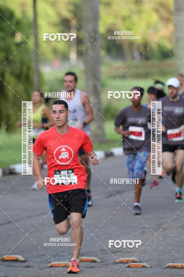 Buy your photos of the eventSantander Track & Field Run Series - Plaza Sul - Jardim Bot�nico on Fotop
