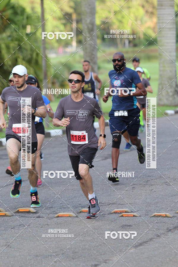 Buy your photos of the eventSantander Track & Field Run Series - Plaza Sul - Jardim Bot�nico on Fotop