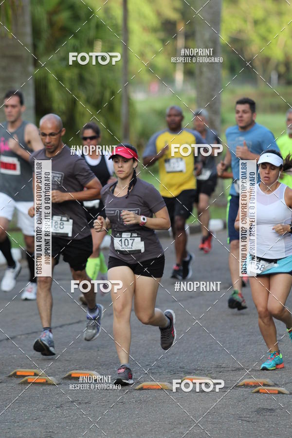 Buy your photos of the eventSantander Track & Field Run Series - Plaza Sul - Jardim Bot�nico on Fotop