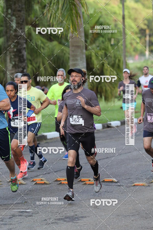 Buy your photos of the eventSantander Track & Field Run Series - Plaza Sul - Jardim Bot�nico on Fotop