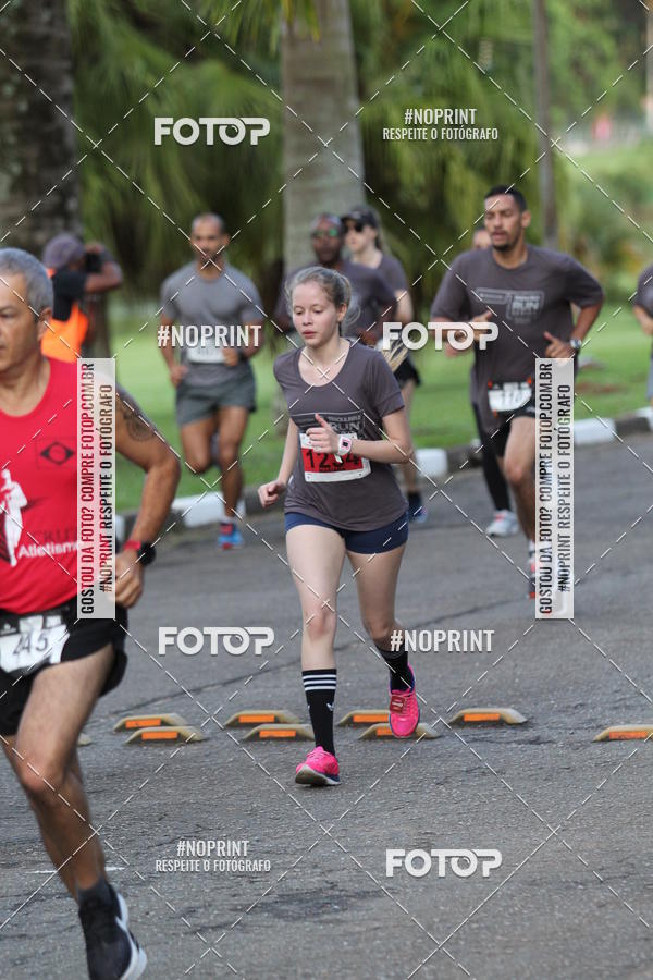 Buy your photos of the eventSantander Track & Field Run Series - Plaza Sul - Jardim Bot�nico on Fotop