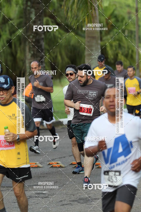 Buy your photos of the eventSantander Track & Field Run Series - Plaza Sul - Jardim Bot�nico on Fotop