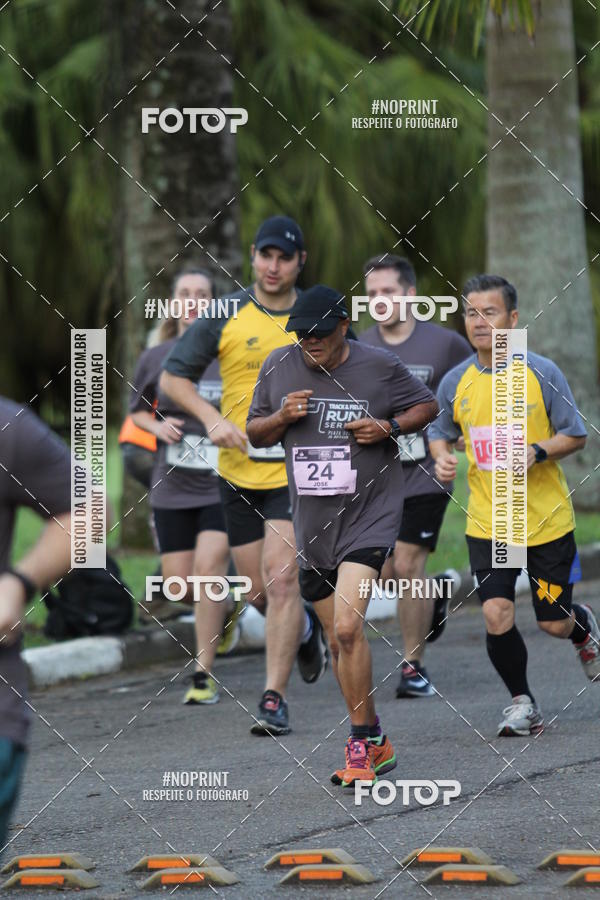 Buy your photos of the eventSantander Track & Field Run Series - Plaza Sul - Jardim Bot�nico on Fotop