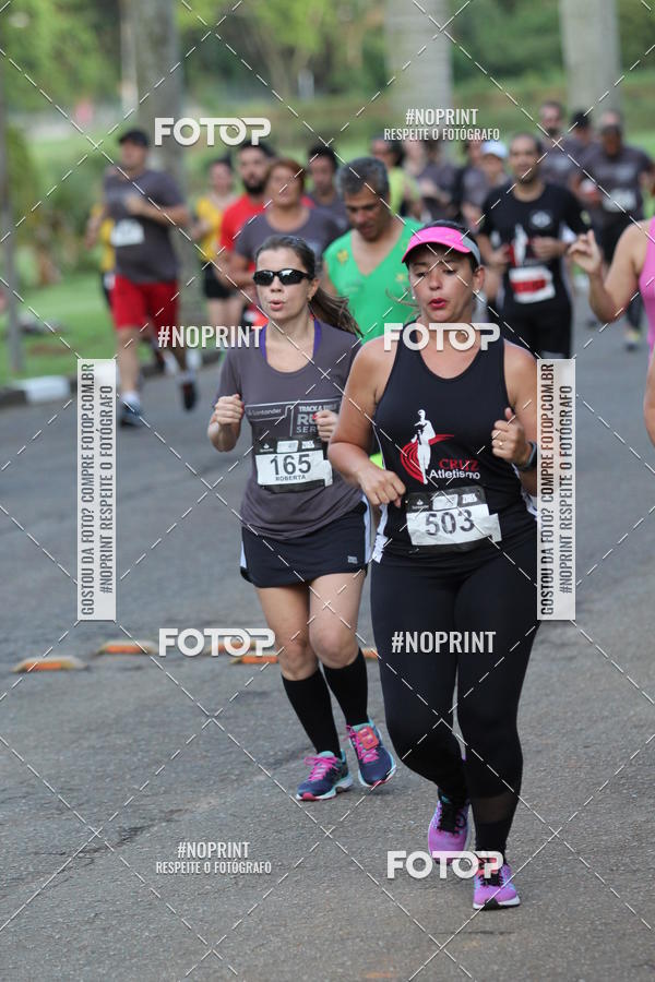 Buy your photos of the eventSantander Track & Field Run Series - Plaza Sul - Jardim Bot�nico on Fotop