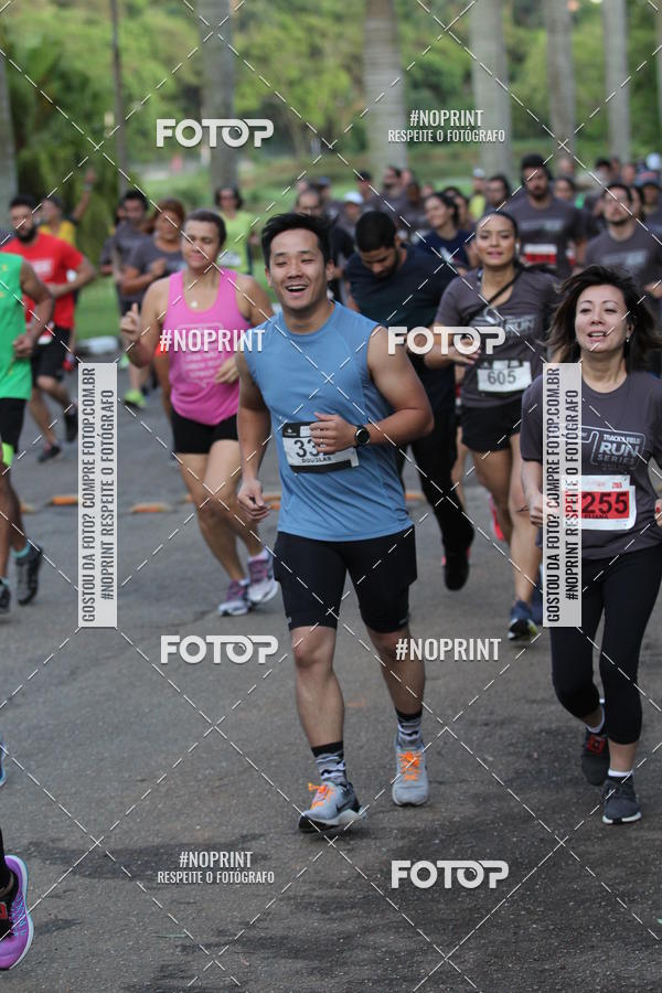 Buy your photos of the eventSantander Track & Field Run Series - Plaza Sul - Jardim Bot�nico on Fotop