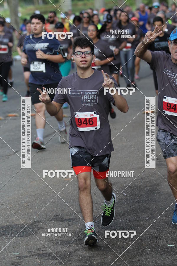 Buy your photos of the eventSantander Track & Field Run Series - Plaza Sul - Jardim Bot�nico on Fotop