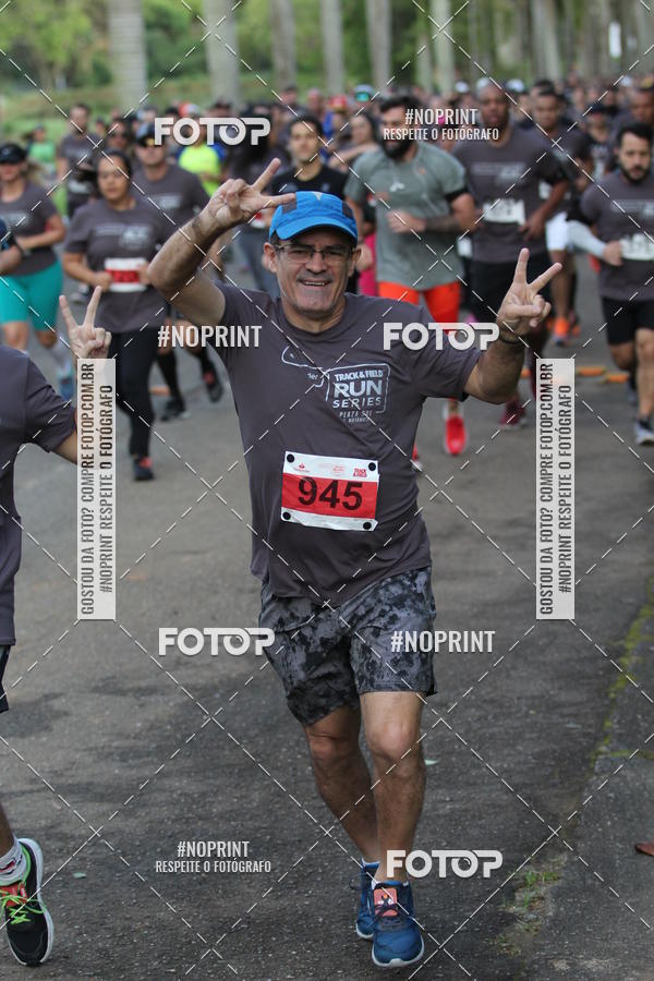 Buy your photos of the eventSantander Track & Field Run Series - Plaza Sul - Jardim Bot�nico on Fotop