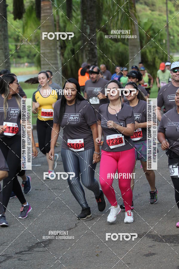 Buy your photos of the eventSantander Track & Field Run Series - Plaza Sul - Jardim Botnico on Fotop
