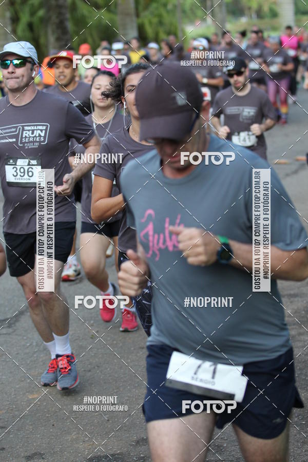 Buy your photos of the eventSantander Track & Field Run Series - Plaza Sul - Jardim Botnico on Fotop
