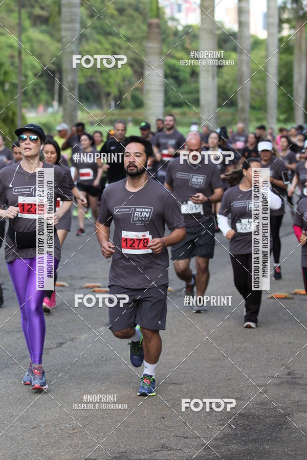 Compre as suas fotos do eventoSantander Track & Field Run Series - Plaza Sul - Jardim Botnico no Fotop