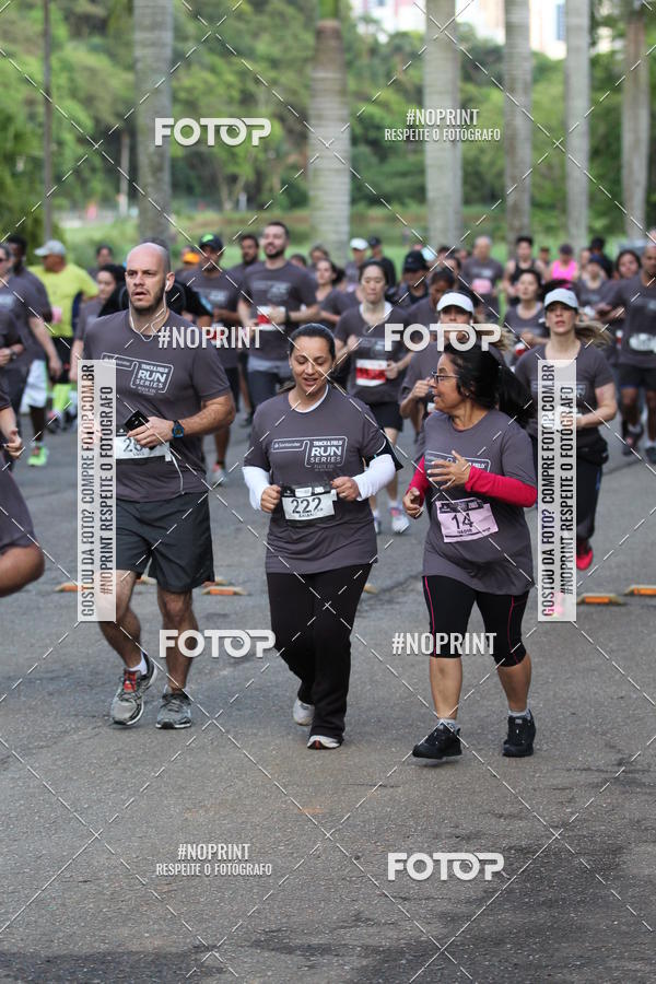 Compre as suas fotos do eventoSantander Track & Field Run Series - Plaza Sul - Jardim Botnico no Fotop