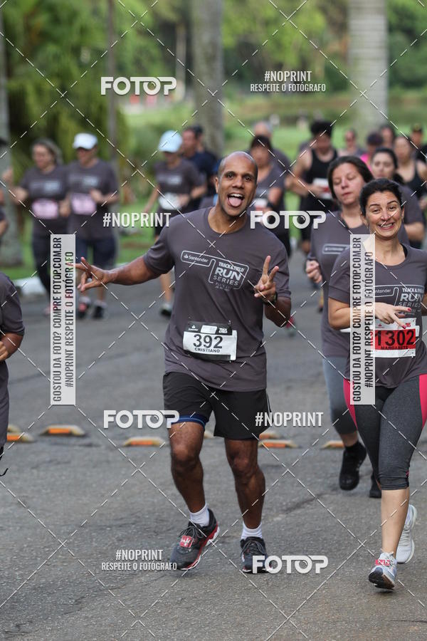 Compre as suas fotos do eventoSantander Track & Field Run Series - Plaza Sul - Jardim Botnico no Fotop