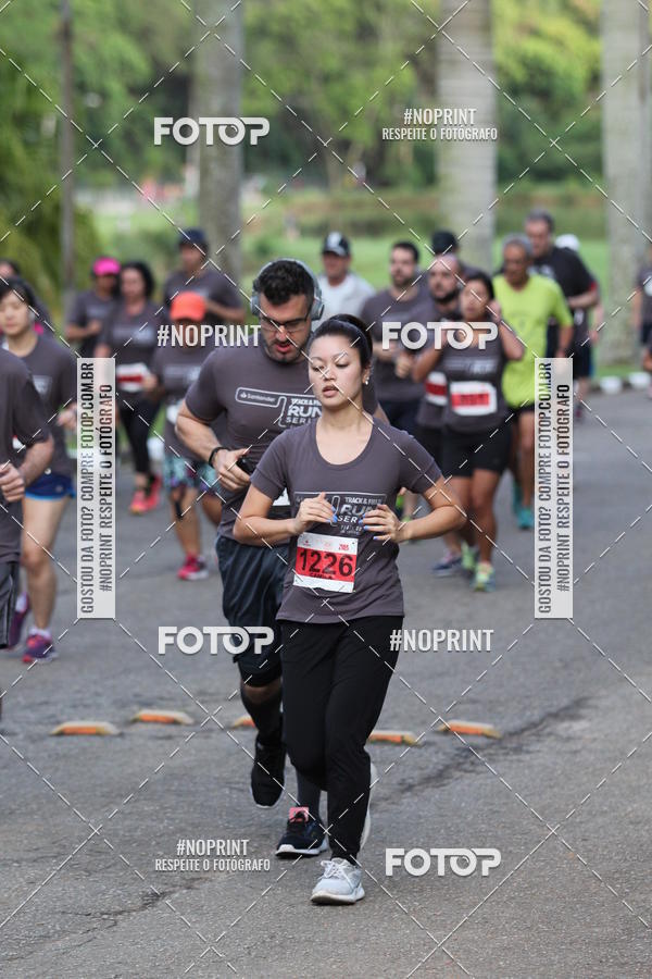 Buy your photos of the eventSantander Track & Field Run Series - Plaza Sul - Jardim Botnico on Fotop