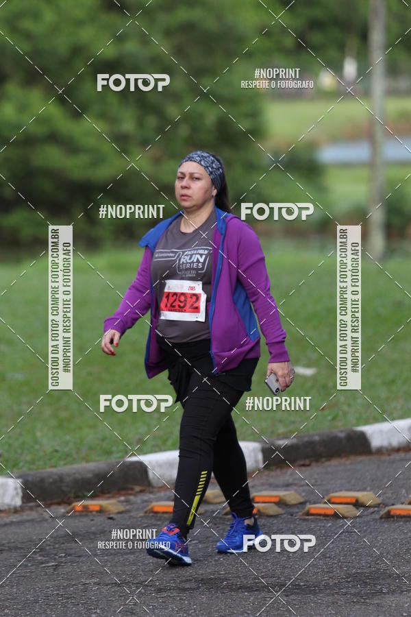 Buy your photos of the eventSantander Track & Field Run Series - Plaza Sul - Jardim Botnico on Fotop