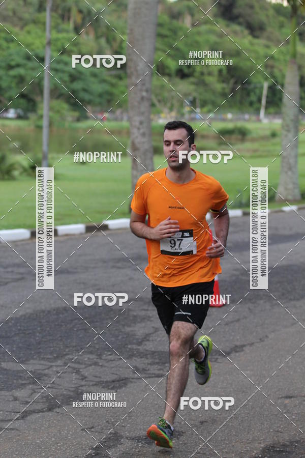 Buy your photos of the eventSantander Track & Field Run Series - Plaza Sul - Jardim Bot�nico on Fotop