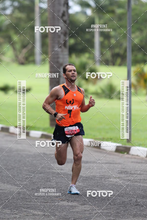 Buy your photos of the eventSantander Track & Field Run Series - Plaza Sul - Jardim Botnico on Fotop