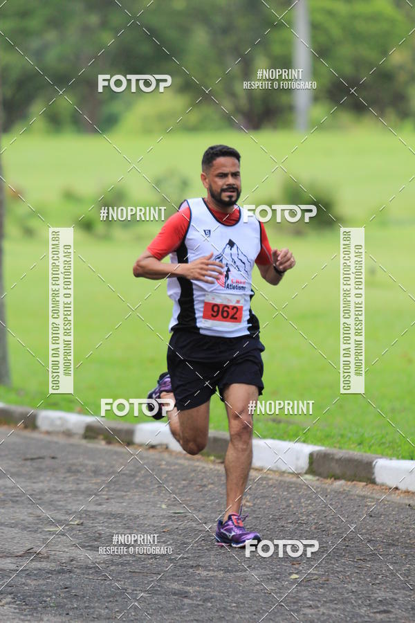 Buy your photos of the eventSantander Track & Field Run Series - Plaza Sul - Jardim Bot�nico on Fotop