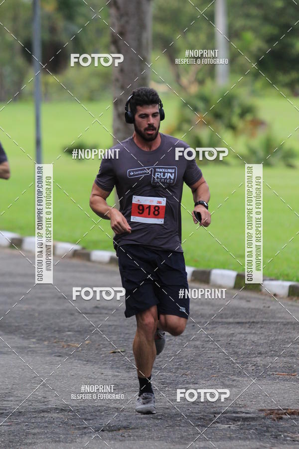 Buy your photos of the eventSantander Track & Field Run Series - Plaza Sul - Jardim Botnico on Fotop