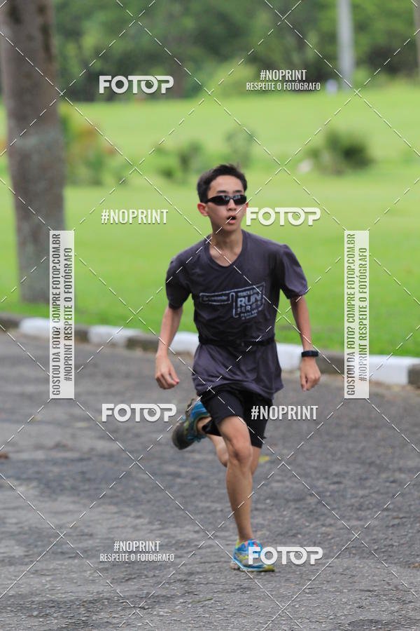 Buy your photos of the eventSantander Track & Field Run Series - Plaza Sul - Jardim Botnico on Fotop