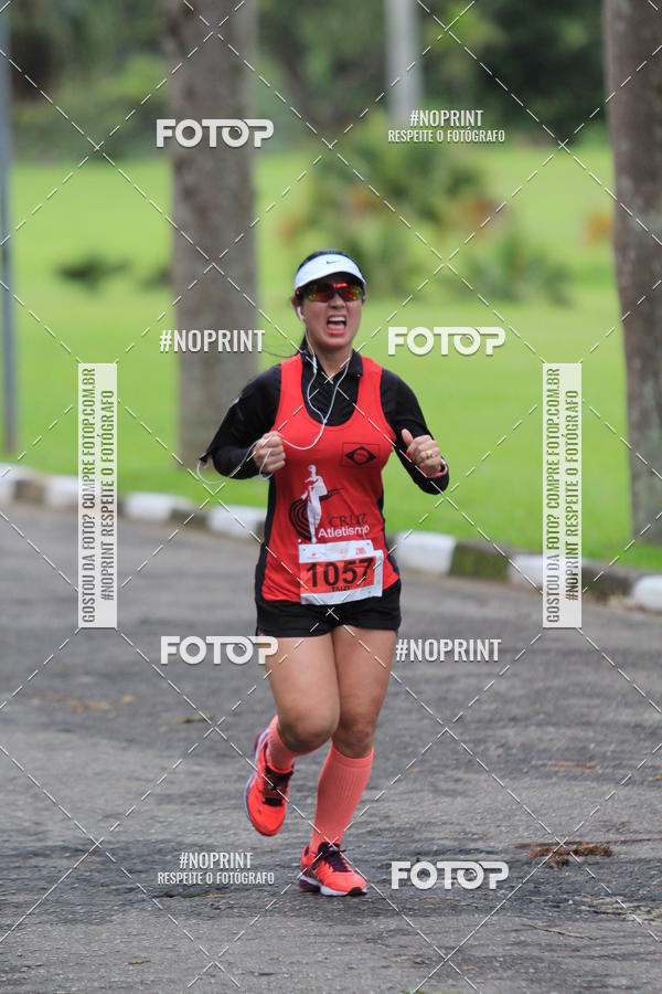 Buy your photos of the eventSantander Track & Field Run Series - Plaza Sul - Jardim Botnico on Fotop