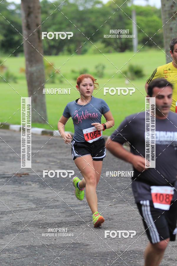 Buy your photos of the eventSantander Track & Field Run Series - Plaza Sul - Jardim Botnico on Fotop