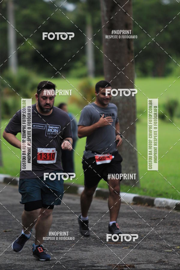Buy your photos of the eventSantander Track & Field Run Series - Plaza Sul - Jardim Botnico on Fotop