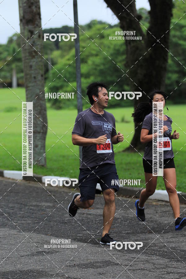 Buy your photos of the eventSantander Track & Field Run Series - Plaza Sul - Jardim Botnico on Fotop