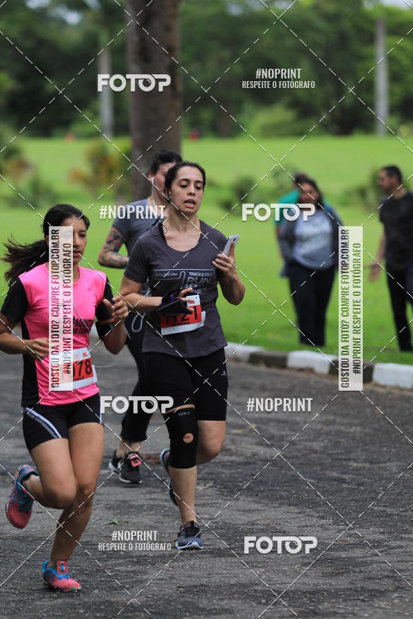 Buy your photos of the eventSantander Track & Field Run Series - Plaza Sul - Jardim Botnico on Fotop