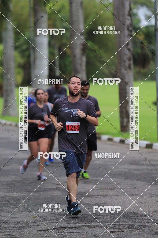 Buy your photos of the eventSantander Track & Field Run Series - Plaza Sul - Jardim Botnico on Fotop