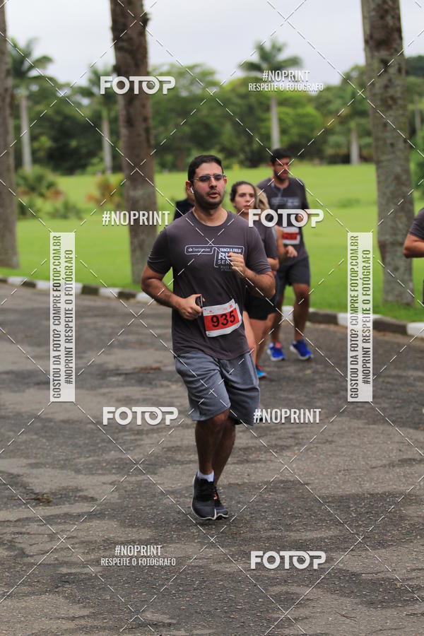 Buy your photos of the eventSantander Track & Field Run Series - Plaza Sul - Jardim Botnico on Fotop