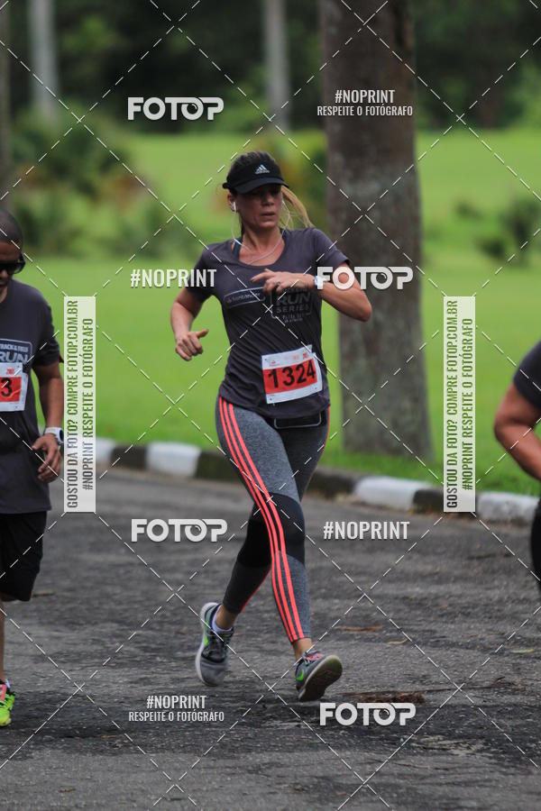 Buy your photos of the eventSantander Track & Field Run Series - Plaza Sul - Jardim Botnico on Fotop