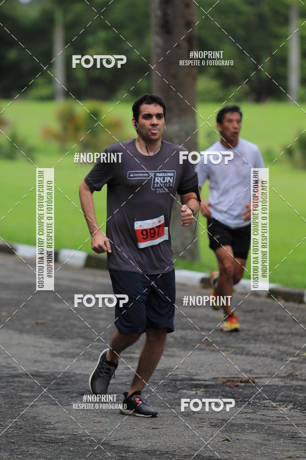 Buy your photos of the eventSantander Track & Field Run Series - Plaza Sul - Jardim Botnico on Fotop