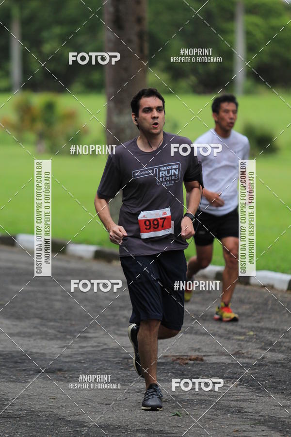 Buy your photos of the eventSantander Track & Field Run Series - Plaza Sul - Jardim Botnico on Fotop