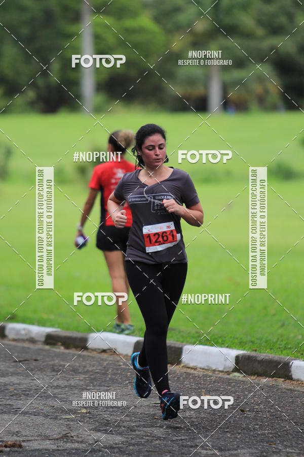 Buy your photos of the eventSantander Track & Field Run Series - Plaza Sul - Jardim Botnico on Fotop
