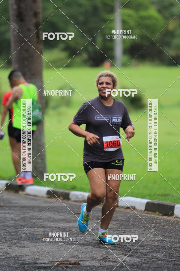Buy your photos of the eventSantander Track & Field Run Series - Plaza Sul - Jardim Botnico on Fotop