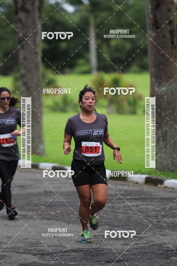 Buy your photos of the eventSantander Track & Field Run Series - Plaza Sul - Jardim Bot�nico on Fotop