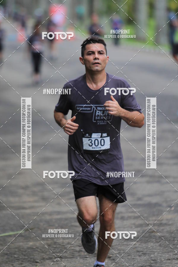 Buy your photos of the eventSantander Track & Field Run Series - Plaza Sul - Jardim Bot�nico on Fotop
