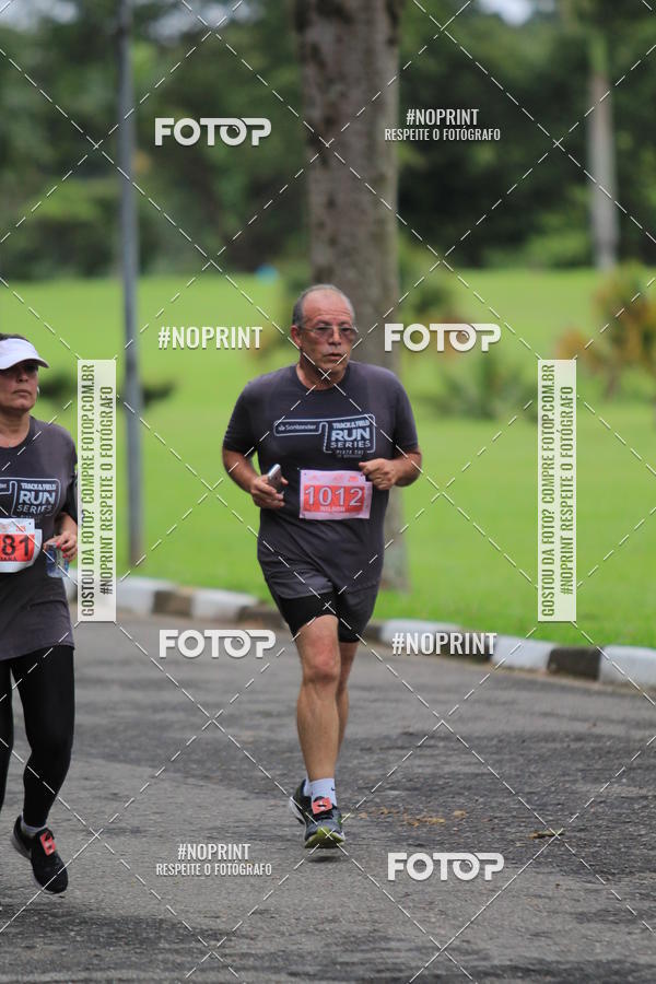Buy your photos of the eventSantander Track & Field Run Series - Plaza Sul - Jardim Bot�nico on Fotop