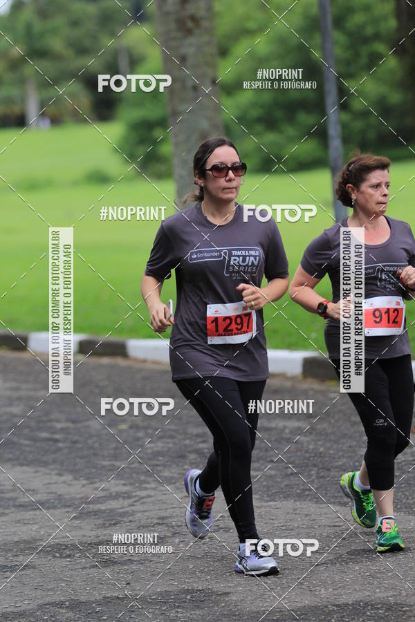 Buy your photos of the eventSantander Track & Field Run Series - Plaza Sul - Jardim Bot�nico on Fotop