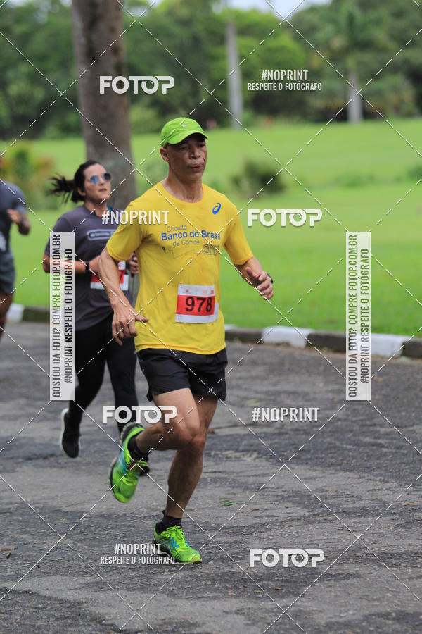Buy your photos of the eventSantander Track & Field Run Series - Plaza Sul - Jardim Bot�nico on Fotop