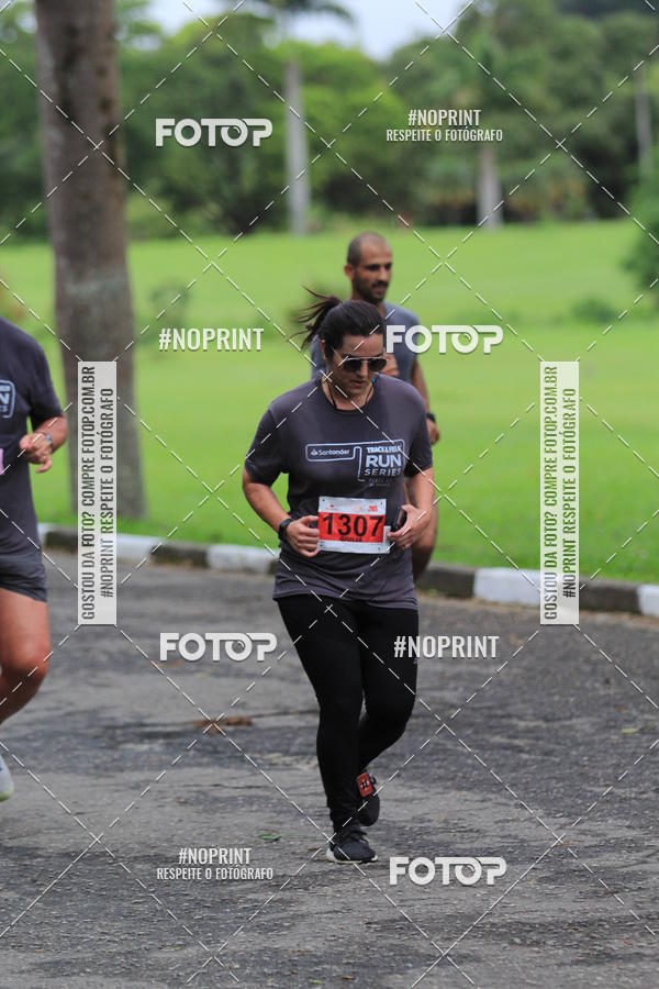Buy your photos of the eventSantander Track & Field Run Series - Plaza Sul - Jardim Bot�nico on Fotop